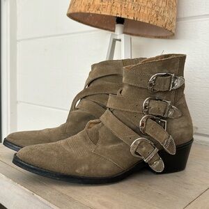 Toga Pulla 40 grey suede booties